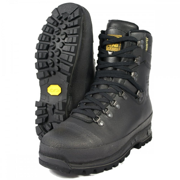 Woodwalker Pro GTX Forestry Boots in Black