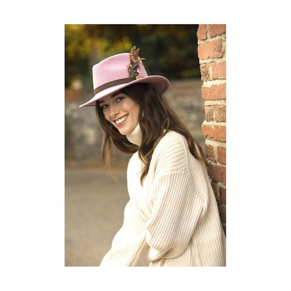 The Suffolk Fedora in Dusky Pink (Gamebird Feather)