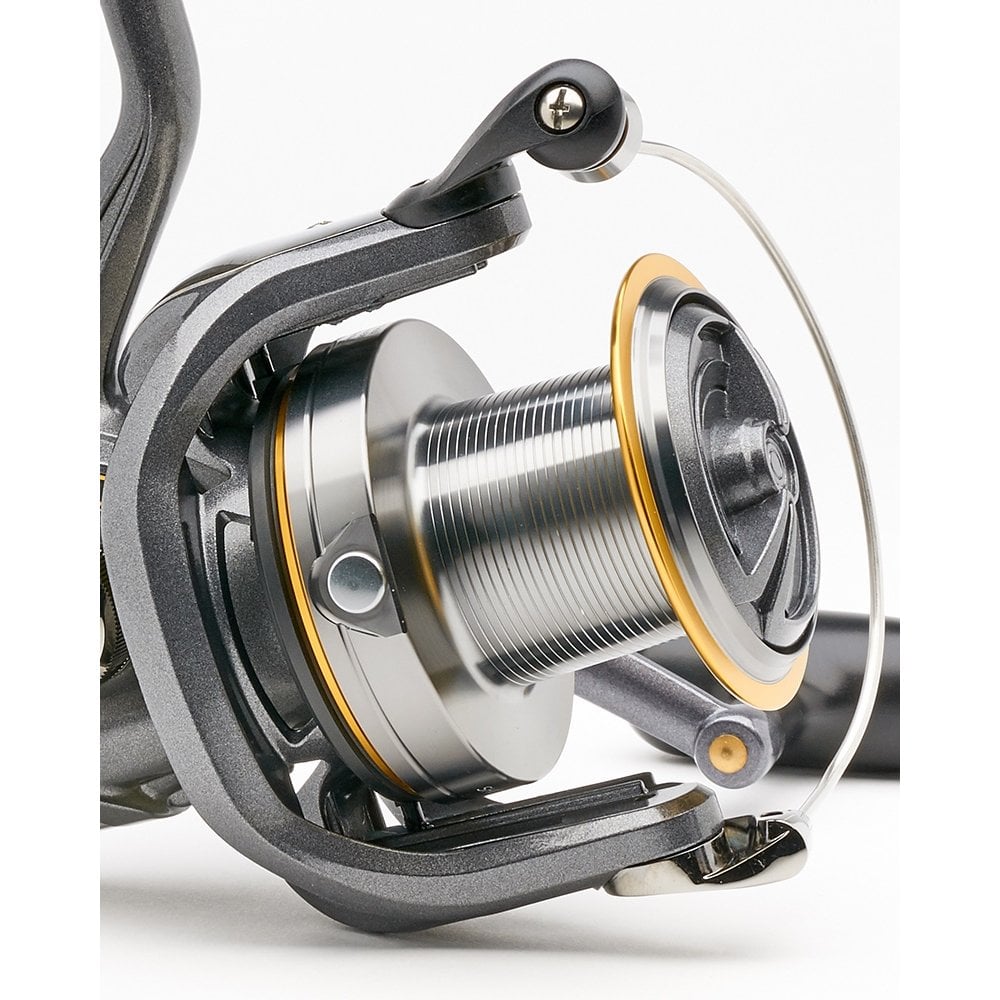 Shorecast B front Drag Spinning Reels