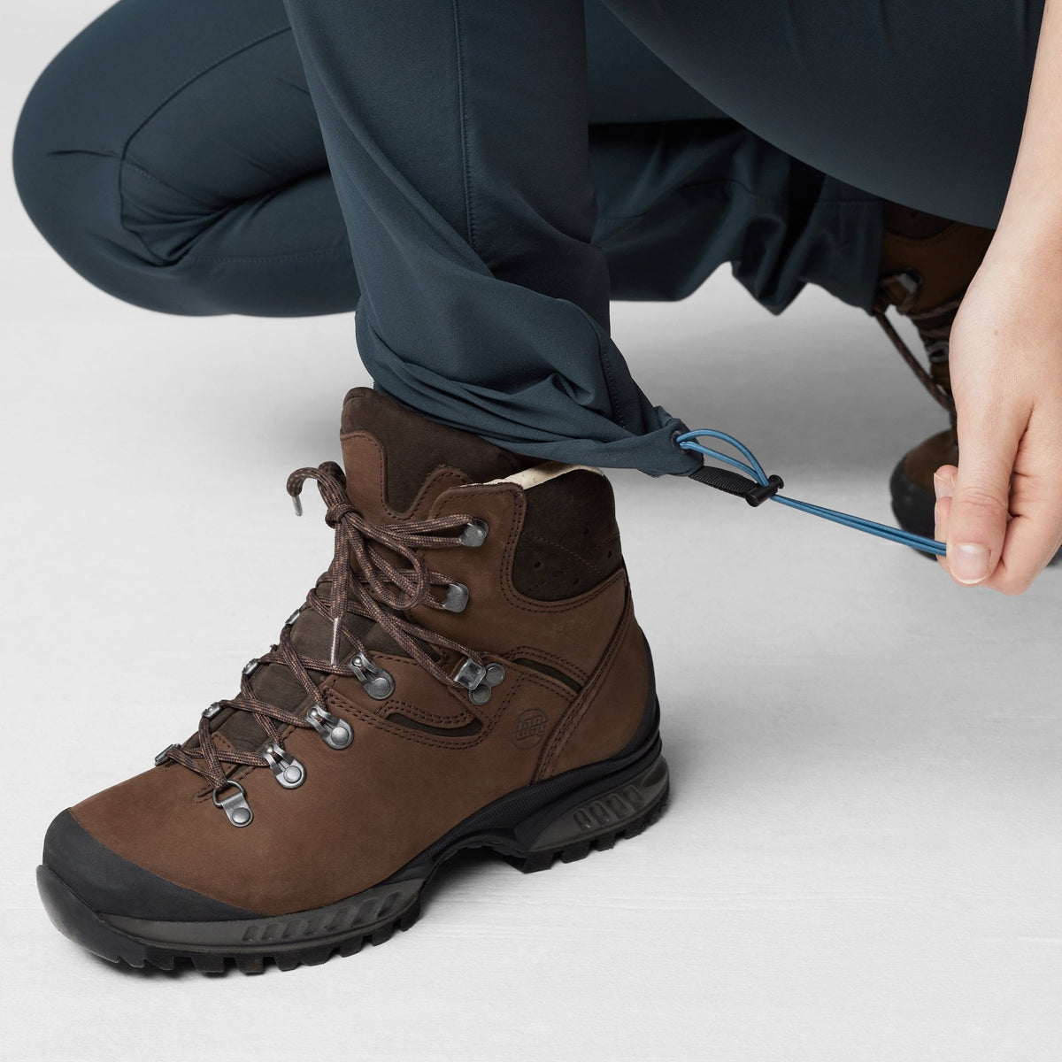 Abisko Trail Stretch Trousers W - Dark Navy