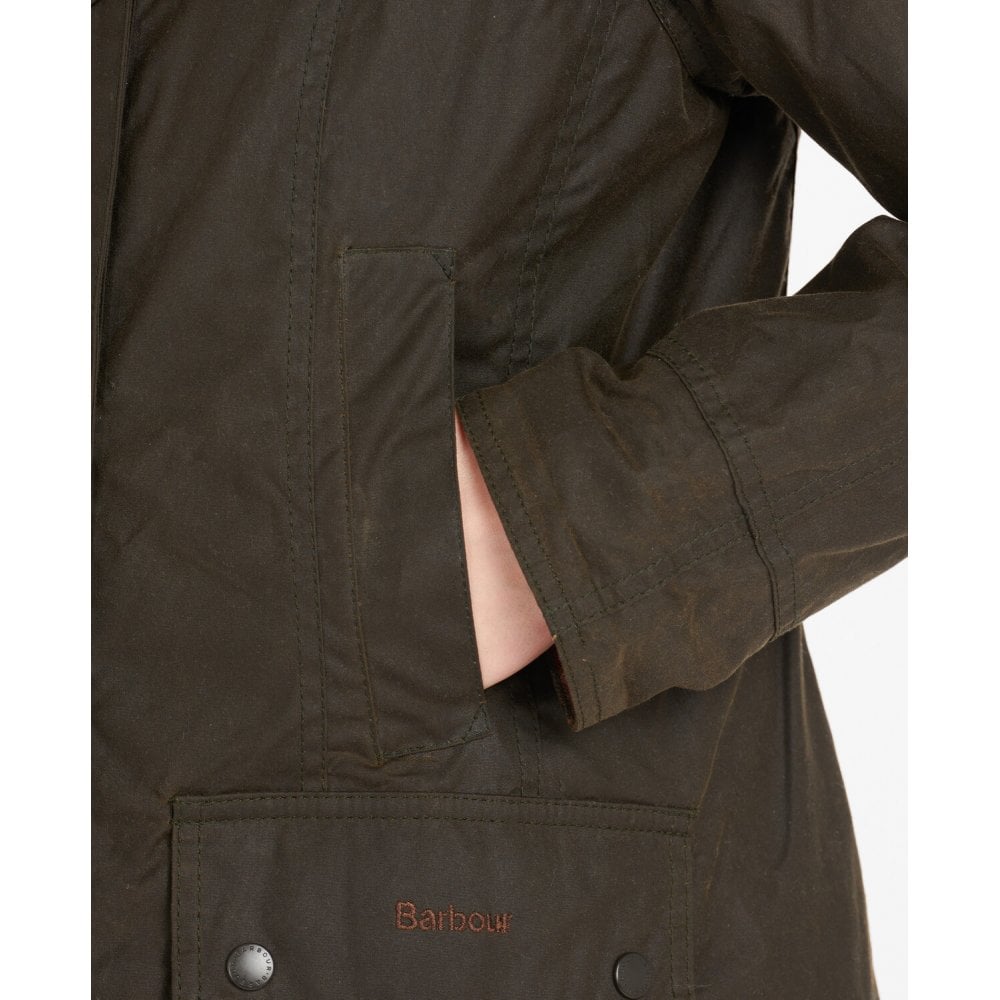 Classic Beadnell Wax Jacket in Olive