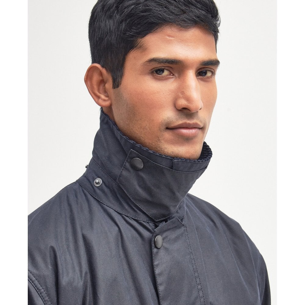 Border Waxed Jacket in Navy