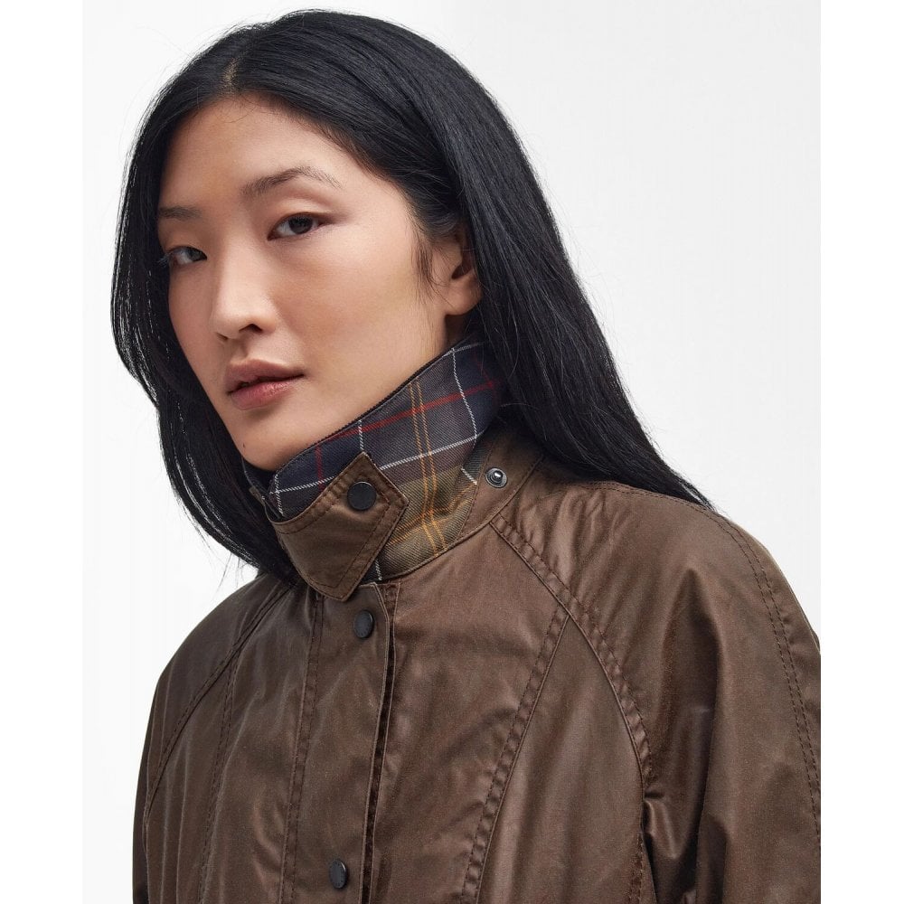 Classic Beadnell Wax Jacket in Bark