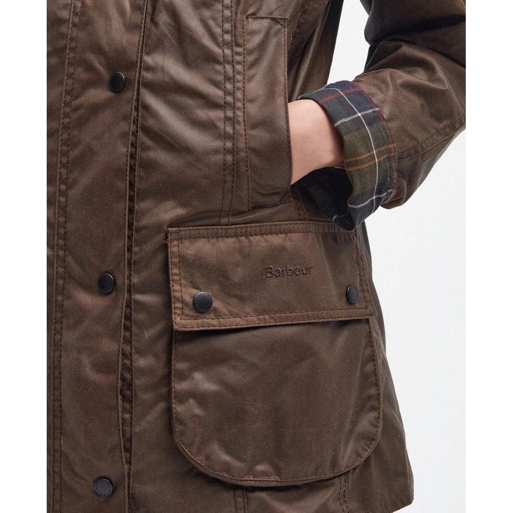 Classic Beadnell Wax Jacket in Bark