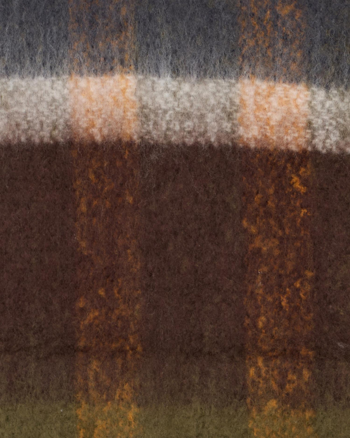 Isla Tartan Boucle Scarf