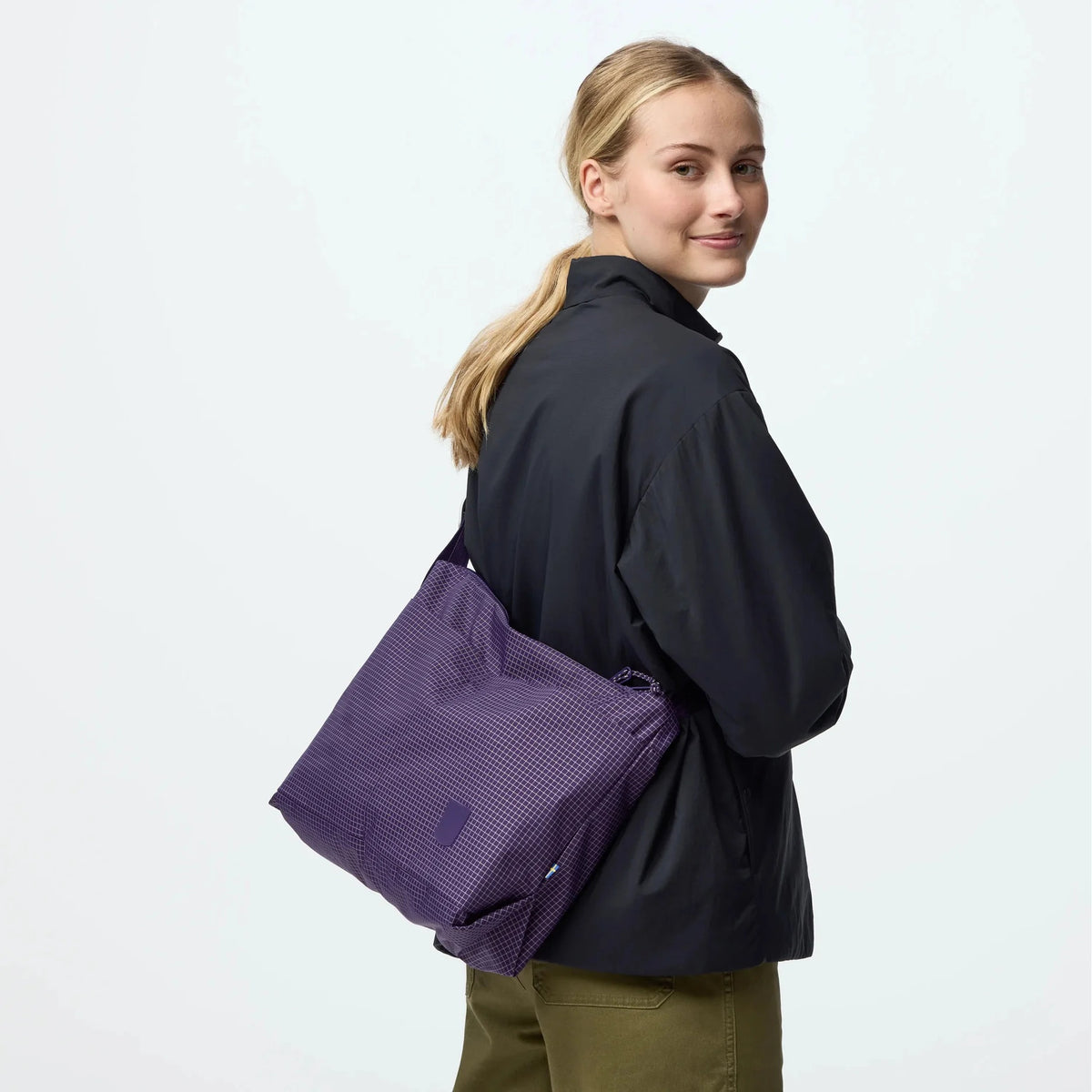 High Coast Pro Shoulder Bag