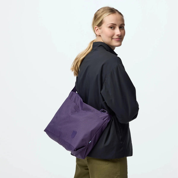 High Coast Pro Shoulder Bag